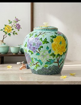 Elegant porcelain water dispenser £25 000 Order number 854