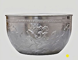 Fine silver antique bowl with intricate fish carvings £8000 order number 858